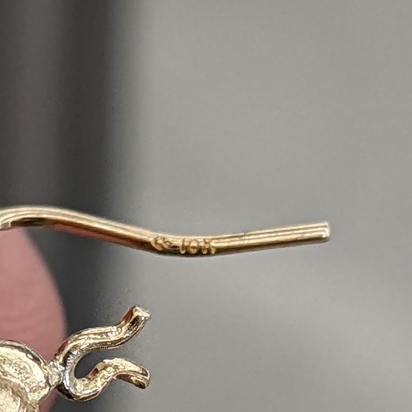 COPY - 10KT real gold earrings. - Picture 9 of 9